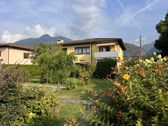 Einfamilienhaus kaufen in Losone, Tessin