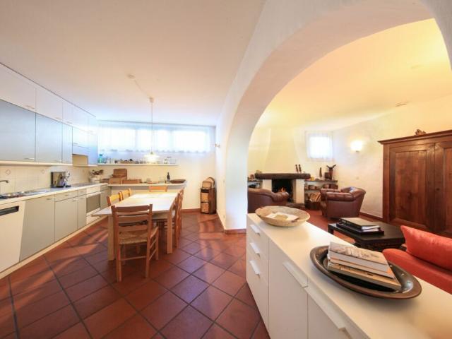 Haus kaufen in Losone, Tessin