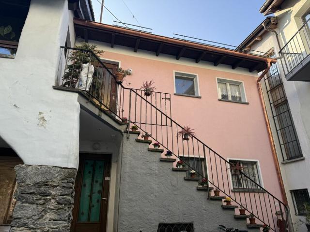 Wohnung kaufen in Losone, Tessin