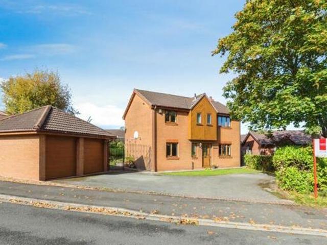 House for sale in Higher Bartle, Lancashire