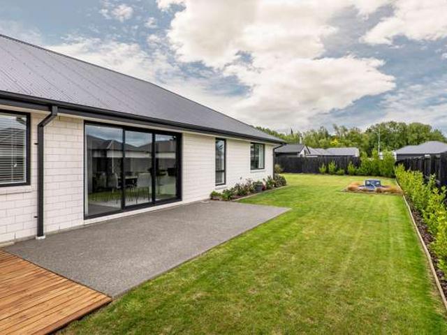 House for sale in Charing Cross, Canterbury