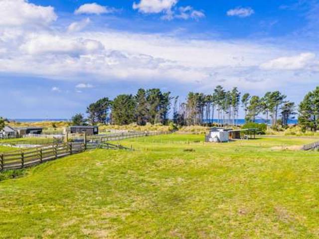 Land for sale in Mahia