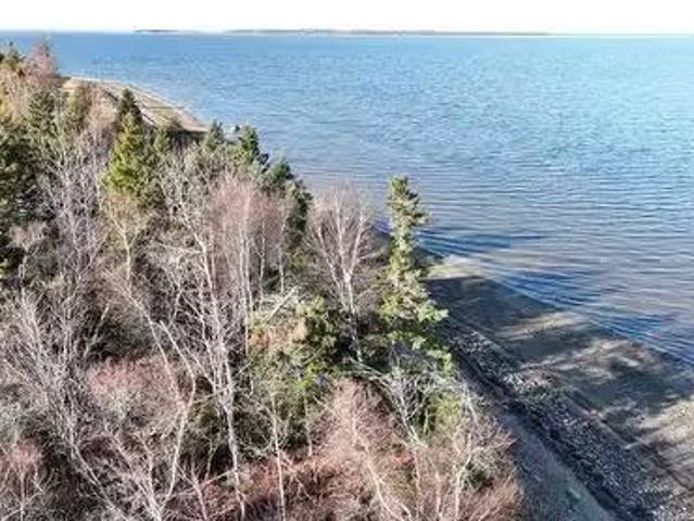 House for sale in Miramichi Bay, New Brunswick