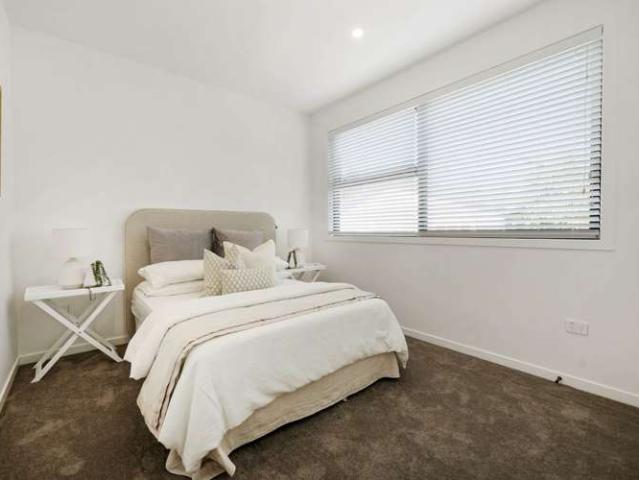 House for sale in Royal Oak