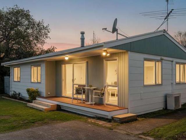 House for sale in Days Bay, Wellington