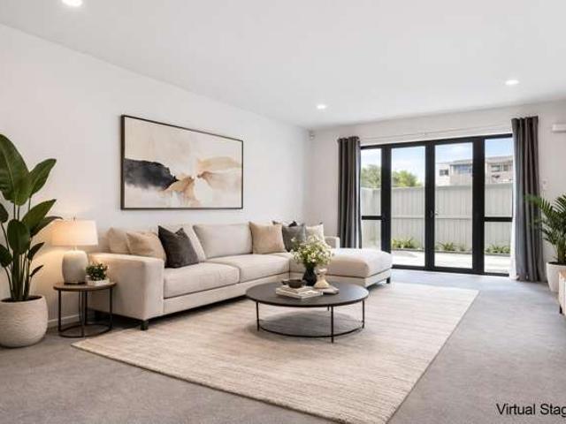 Townhouse for sale in Mount Wellington