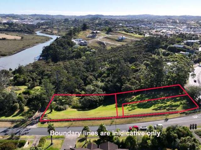 Property for sale in Whangaparaoa, Oroua County