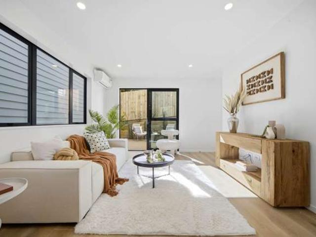 House for sale in Wairau Valley