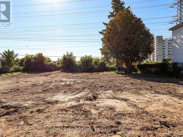 Land for sale in Ellwood, Ottawa