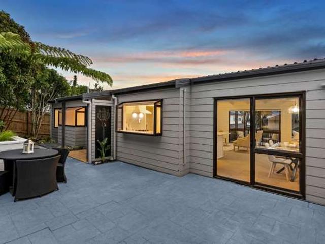 House for sale in Whangaparaoa