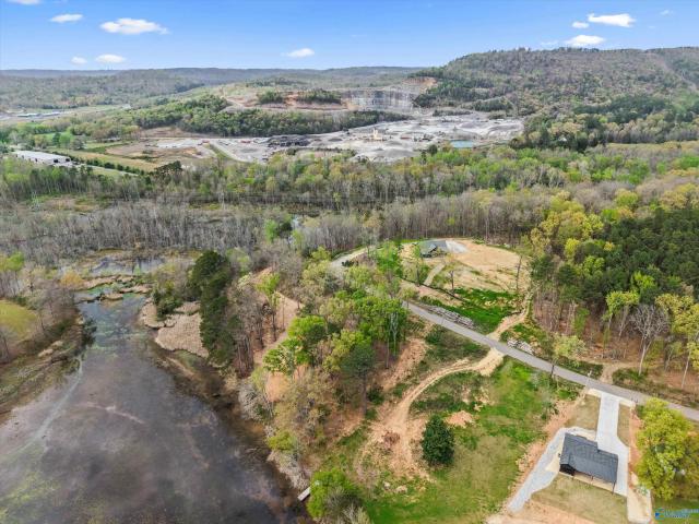 Land for sale in Guntersville, Alabama