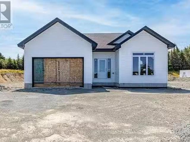 House for sale in Flatrock, Newfoundland And Labrador