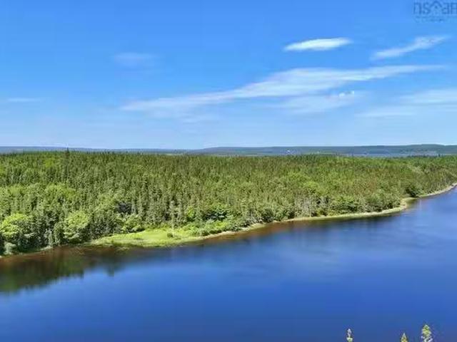 House for sale in Loch Lomond, Richmond County
