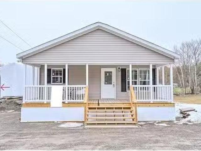House for sale in Ancaster, Ontario