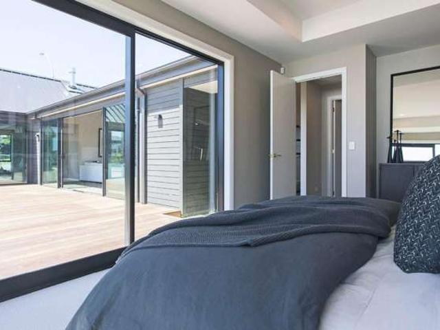 House for sale in Auckland