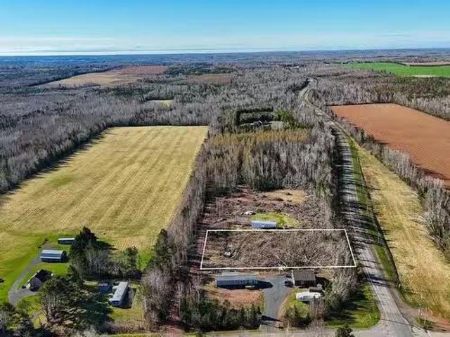 House for sale in Montague