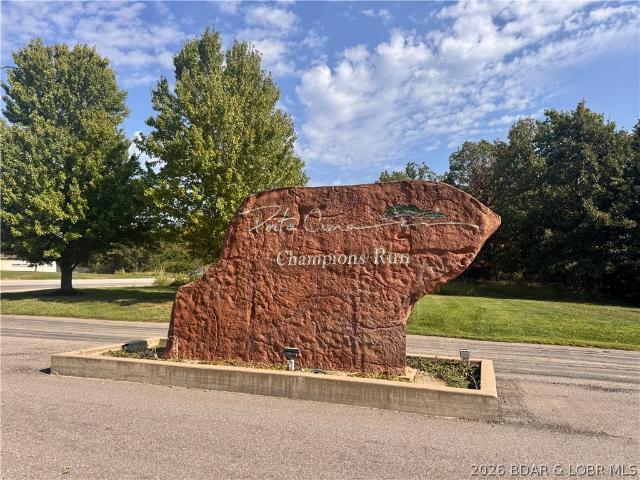 Land for sale in Sunrise Beach, Camden County