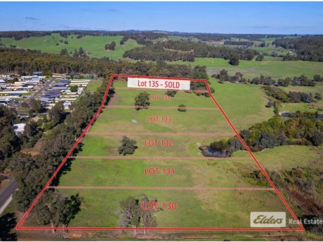 Land for sale in Thomson, Victoria