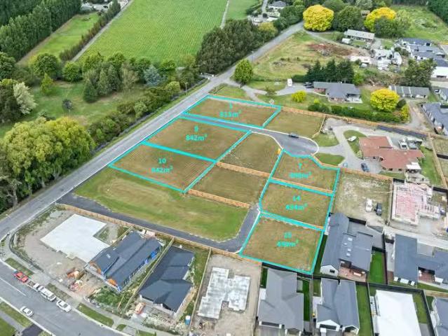 House for sale in Chaslands, Canterbury
