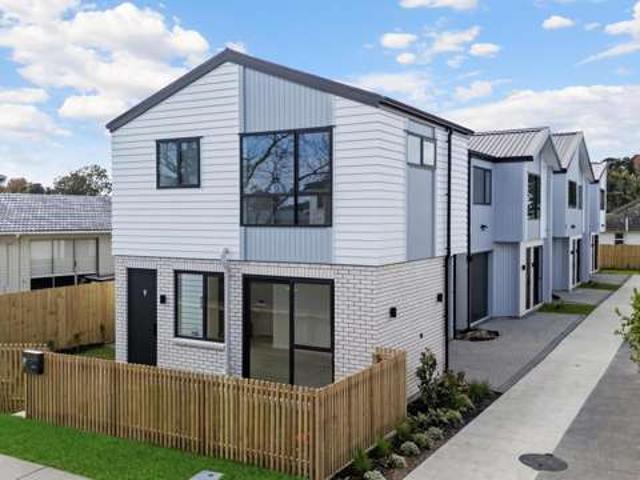 Townhouse for sale in Owhata