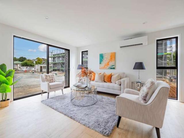 Townhouse for sale in East Tamaki