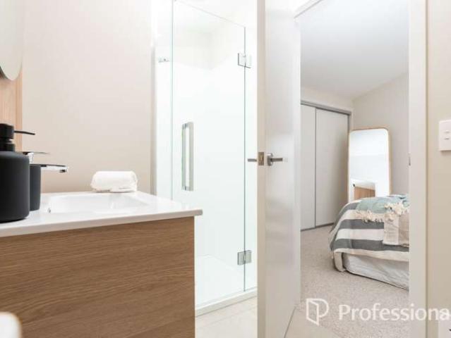 Townhouse for sale in Days Bay, Wellington