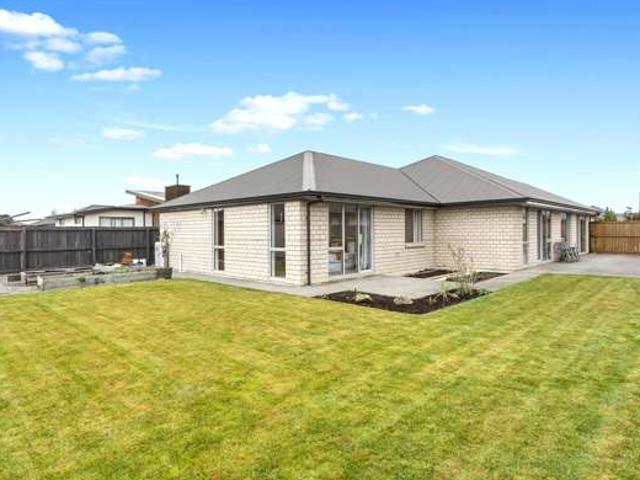 House for sale in Irwell, Canterbury