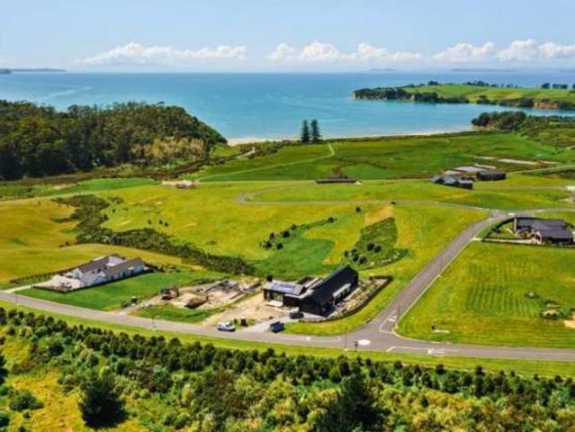 Land for sale in Whangaparaoa, Oroua County