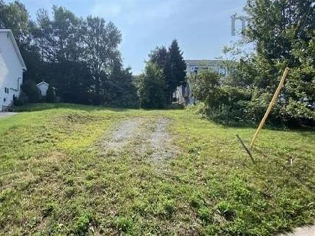 Land for sale in Brenton, Dartmouth