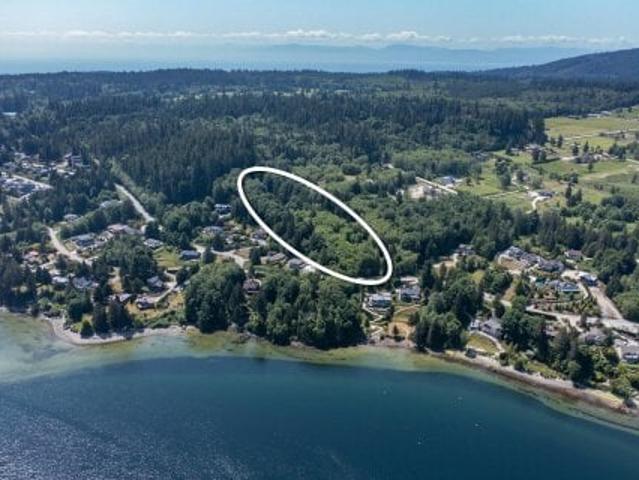 Land for sale in Sechelt, British Columbia