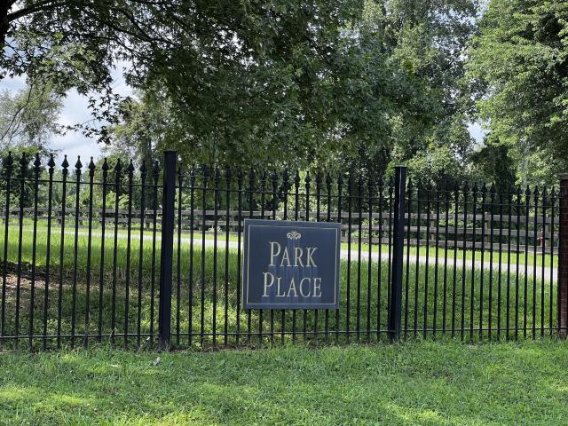 Land for sale in Russell Springs, Kentucky