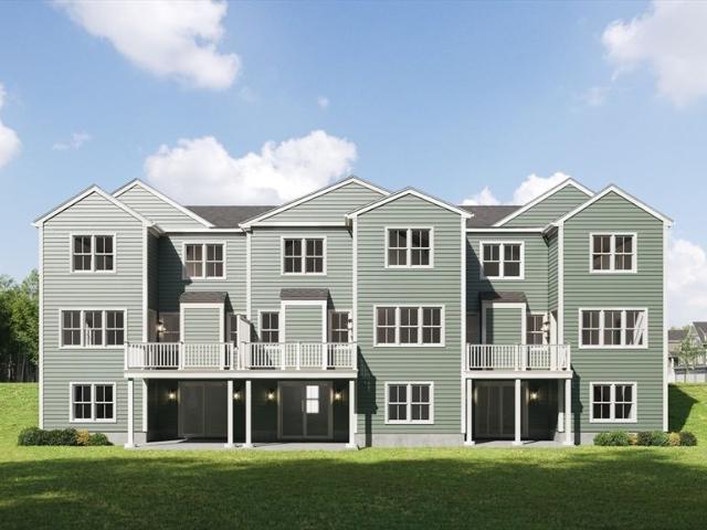 Townhouse for sale in Holden, Massachusetts