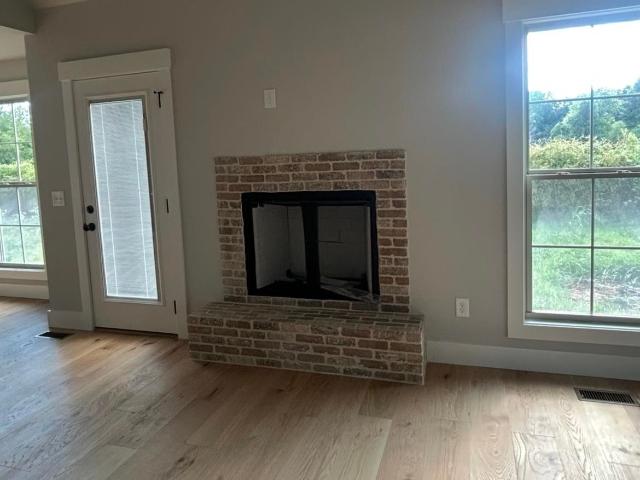 House for sale in Oakland, Kentucky