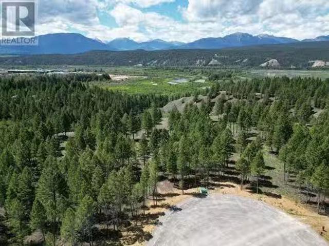House for sale in Radium Hot Springs, British Columbia