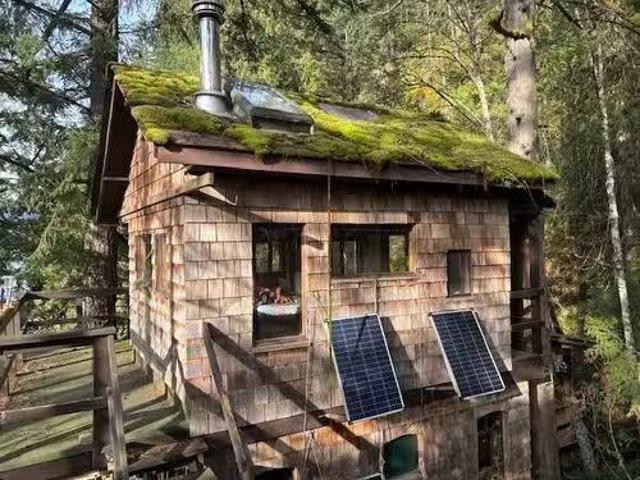 House for sale in Belcarra, British Columbia