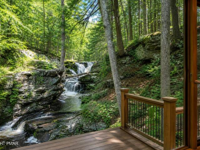 House for sale in Dingmans Ferry, Pennsylvania