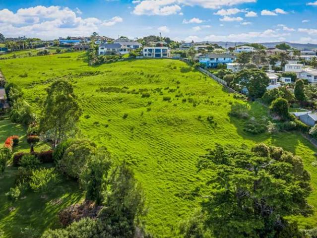 Land for sale in Kawau Island, Oroua County