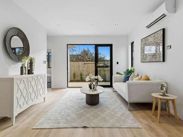 Townhouse for sale in East Tamaki, Oroua County