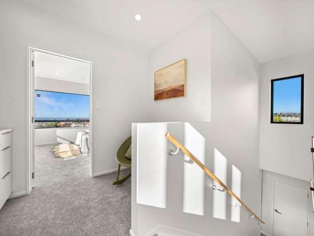 Townhouse for sale in Paremoremo