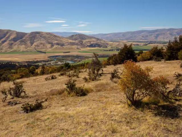 House for sale in Otakou