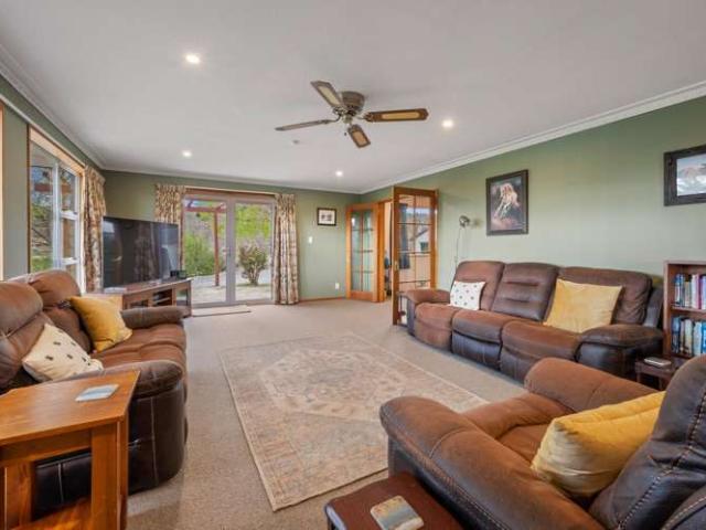 Property for sale in Alexandra, Vincent Community