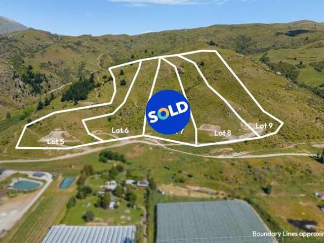 Property for sale in Otakou