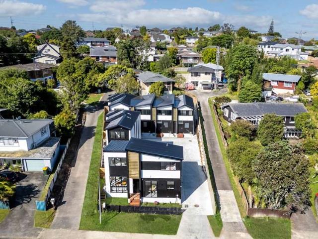 Townhouse for sale in Wairau Valley