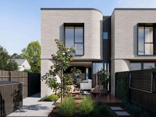 Townhouse for sale in Edgeware, Canterbury