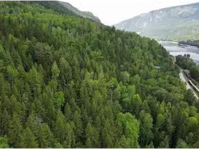House for sale in Castlegar, British Columbia