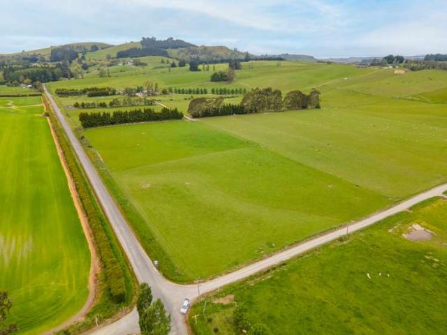 Property for sale in Otakou