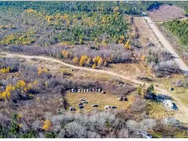 House for sale in Frosty Hollow, Sackville Parish