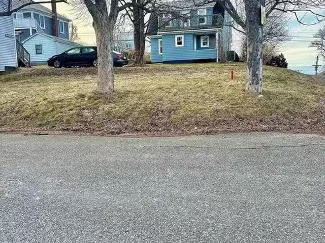 House for sale in Lunenburg, Nova Scotia
