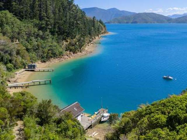 House for sale in Marlborough