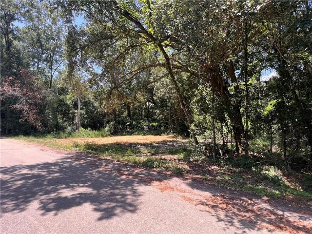 Land for sale in Abita Springs, Louisiana